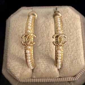 Chanel CC Faux Pearl Yellow Gold hoop earrings